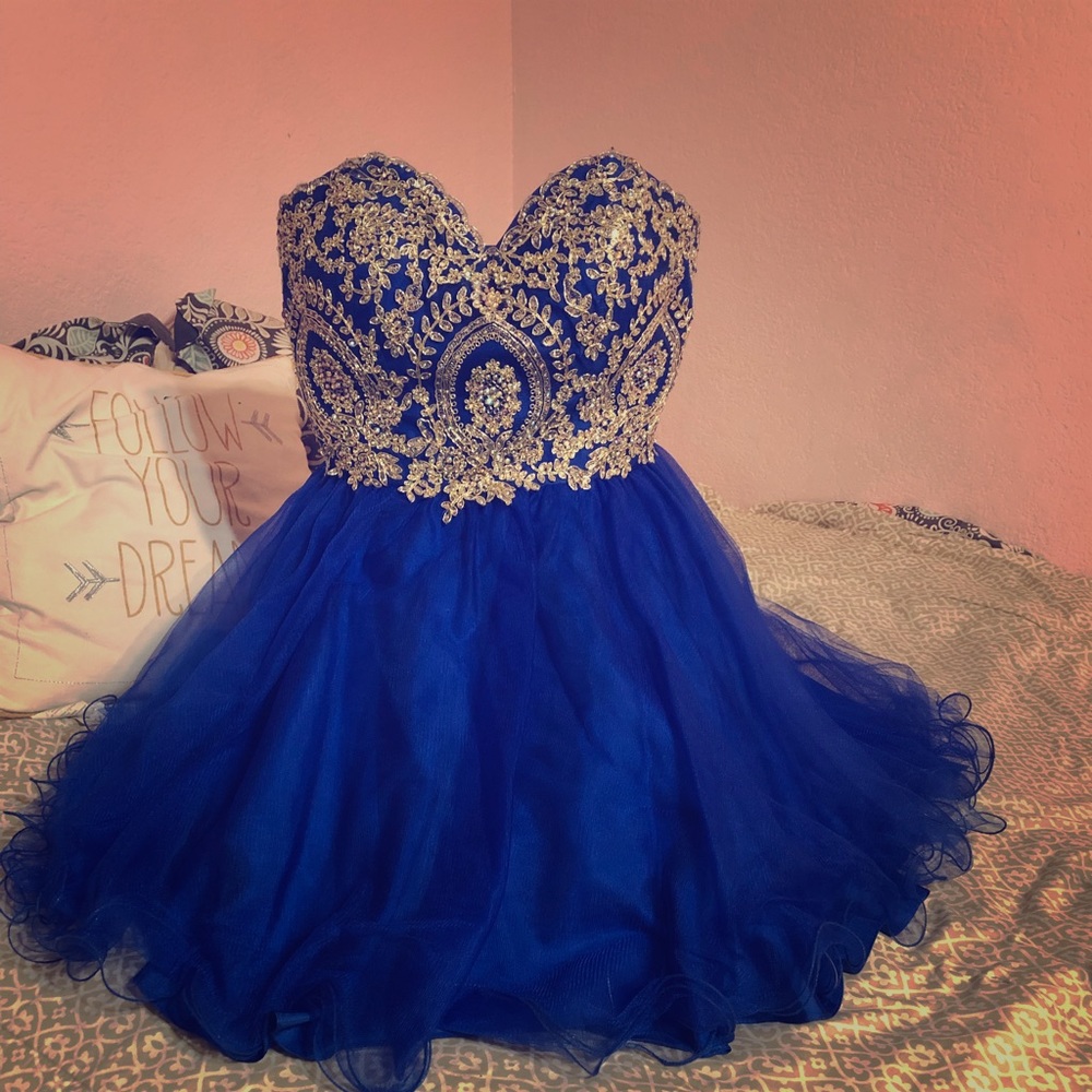 Royal blue beautiful prom dress!